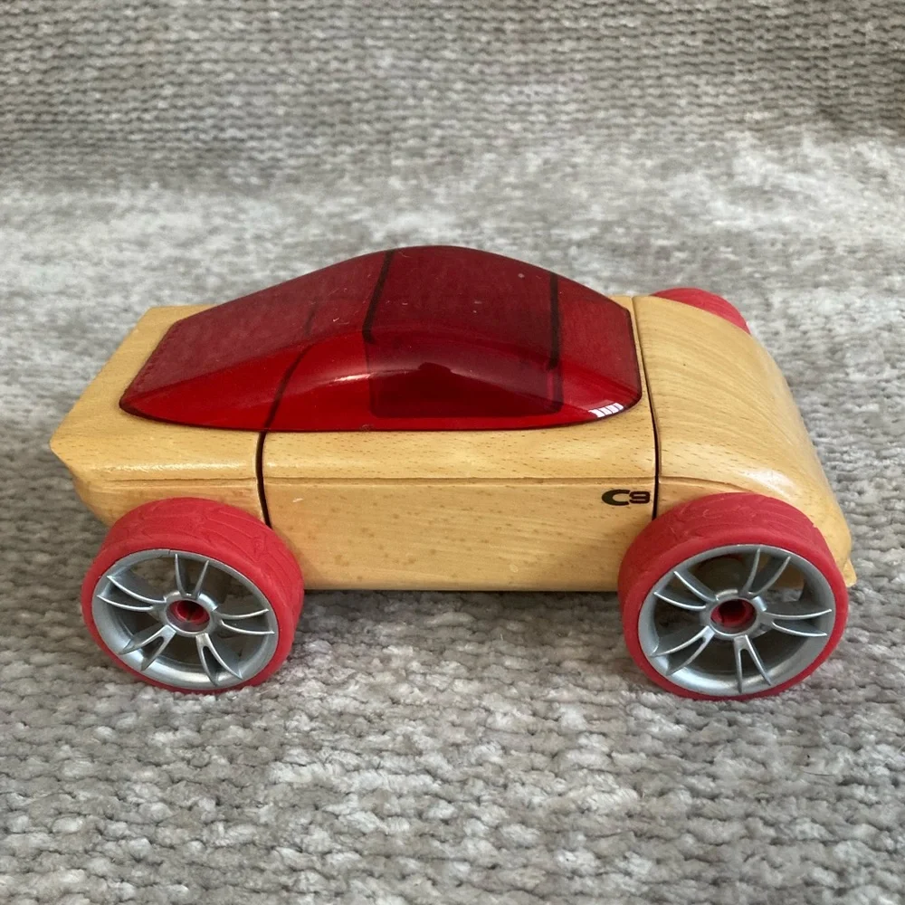 AUTOMOBLOX Car Designed by Calello Red Classic Retro Toy Collectible Quality